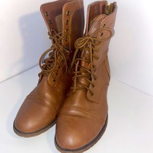 Women’s boots